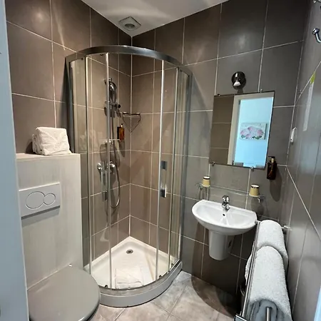 Garden Hotel 3*