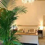 Garden Hotel