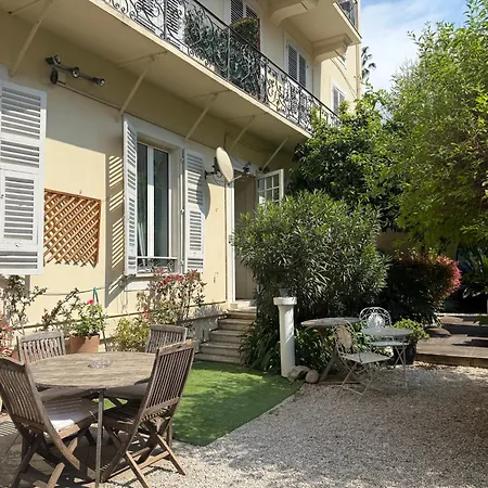 Garden Hotel