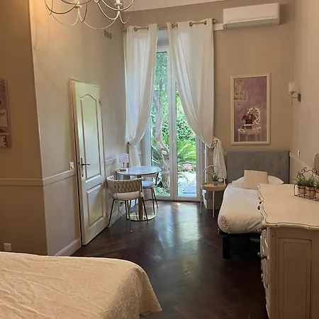 Garden Hotel 3*