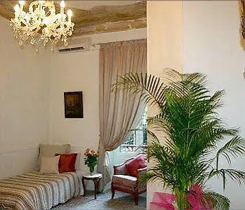 فندق Garden 3*